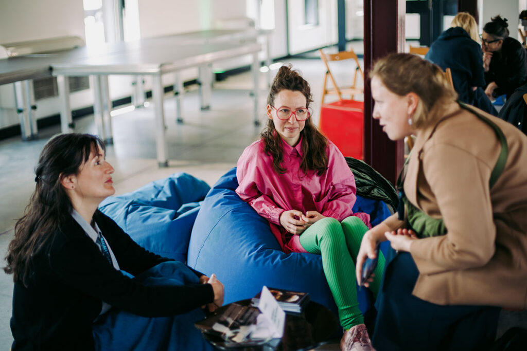 Artist encounter at Moving Balkans 2026, with Kristýna Peldová and Enya Belak. © Jovana Semiz