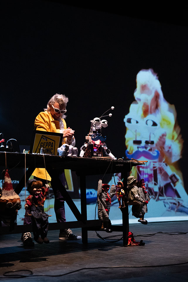 Cinzia Pietribiasi in AiAiAi Pinocchio. © Carolina Martines