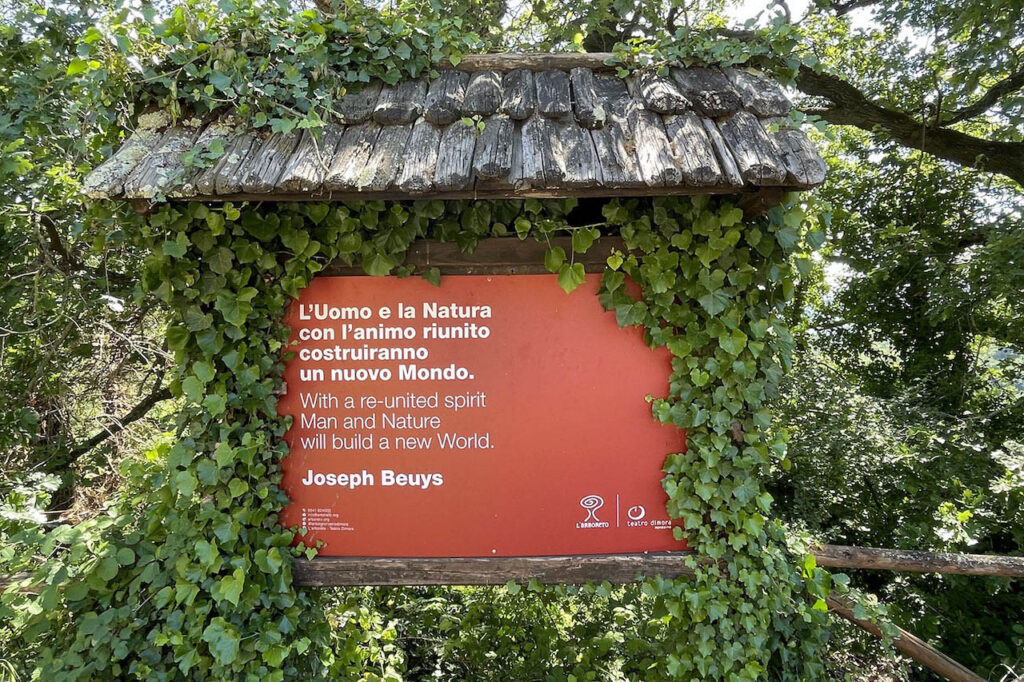 Placard at L'Arboreto, Mondaino
